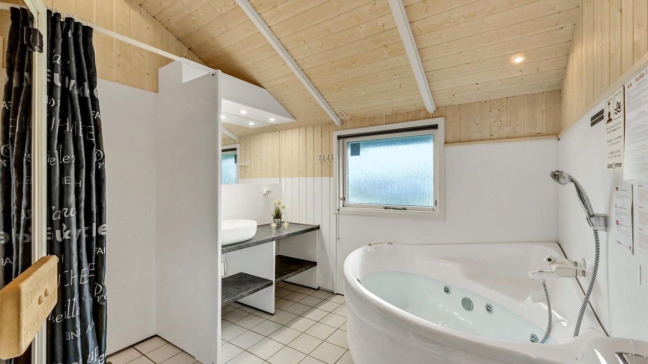 Photo of Bathroom in Hvide Sande