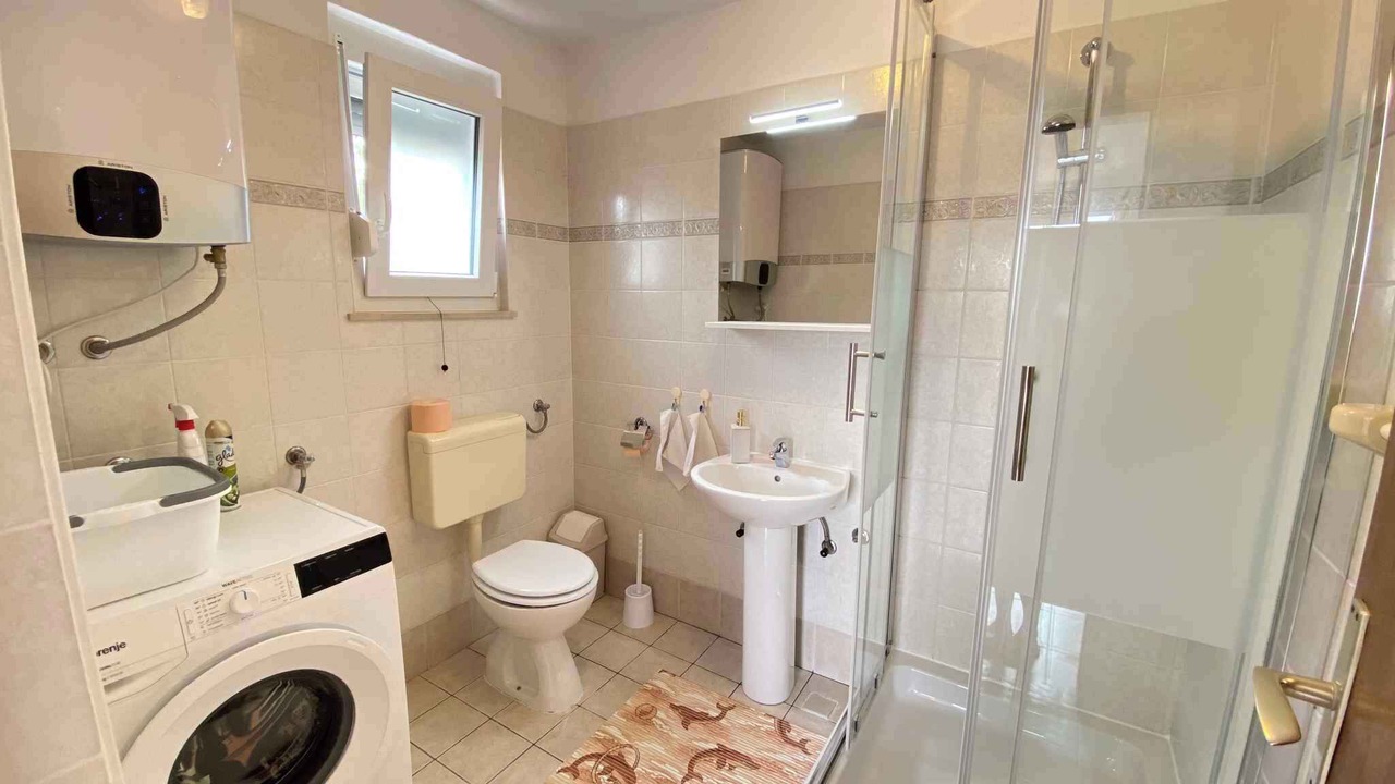 Photo of Bathroom in Silo