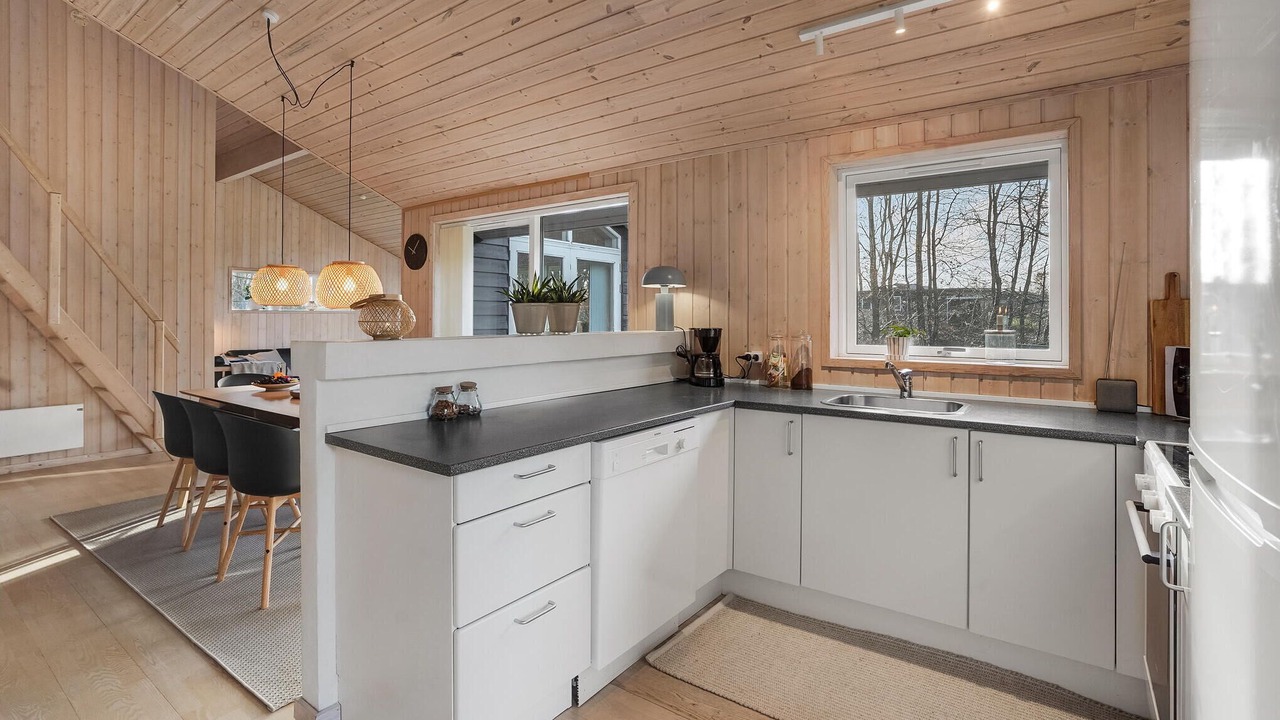 Photo of Others in Mommark Strand