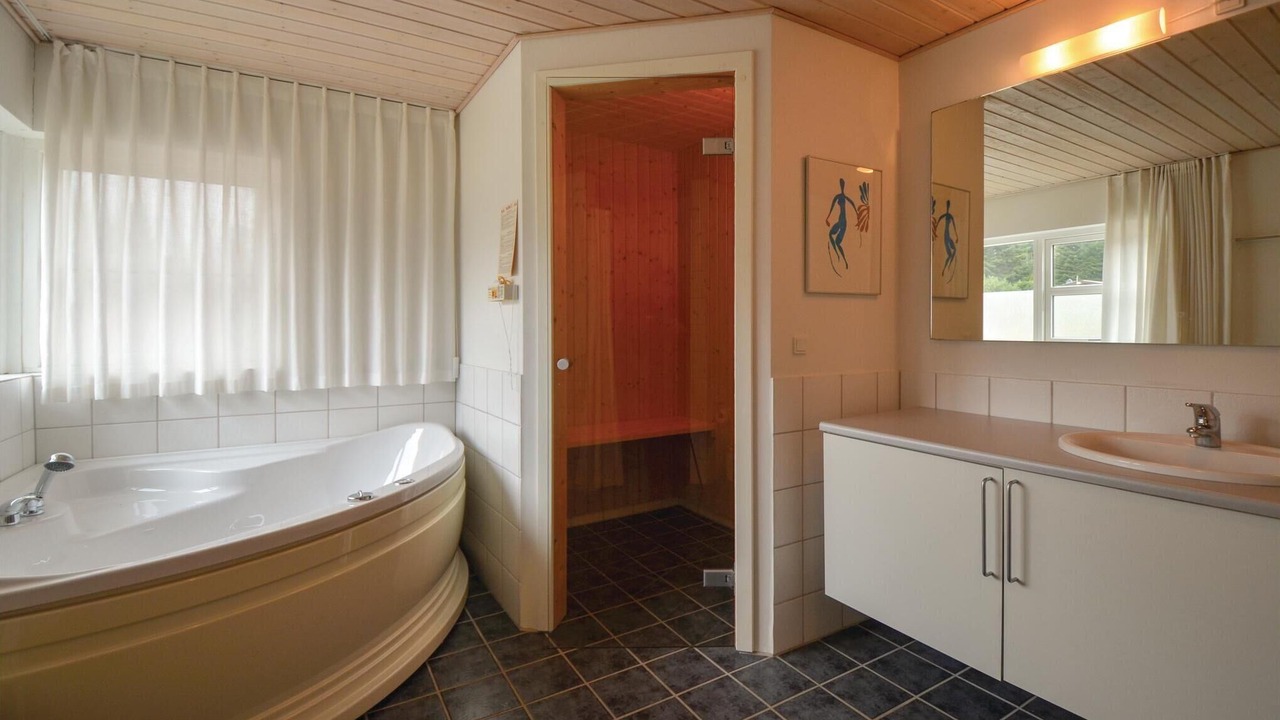 Photo of Bathroom in Øksenmølle