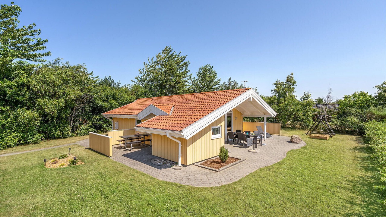 Photo of Others in Skaven Strand