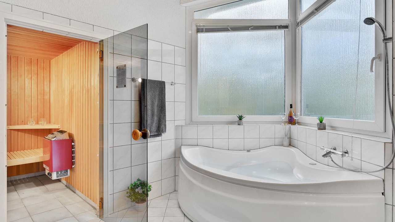 Photo of Bathroom in Skaven Strand