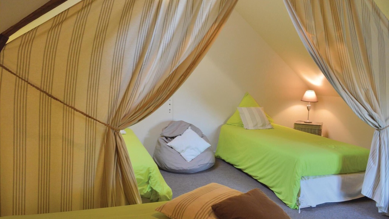 Photo of Others in Romery