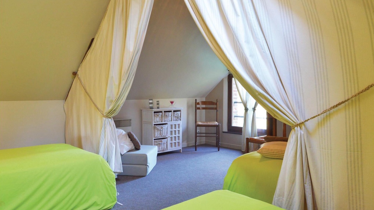 Photo of Others in Romery