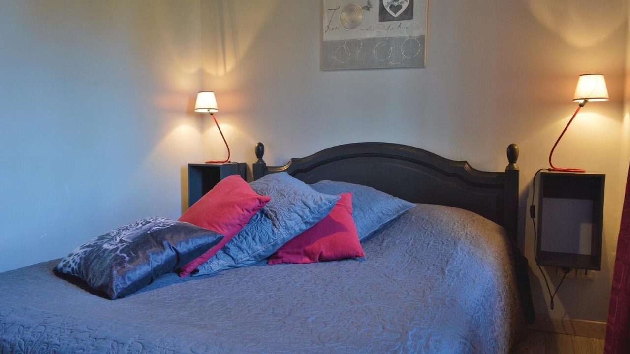 Photo of Others in Romery