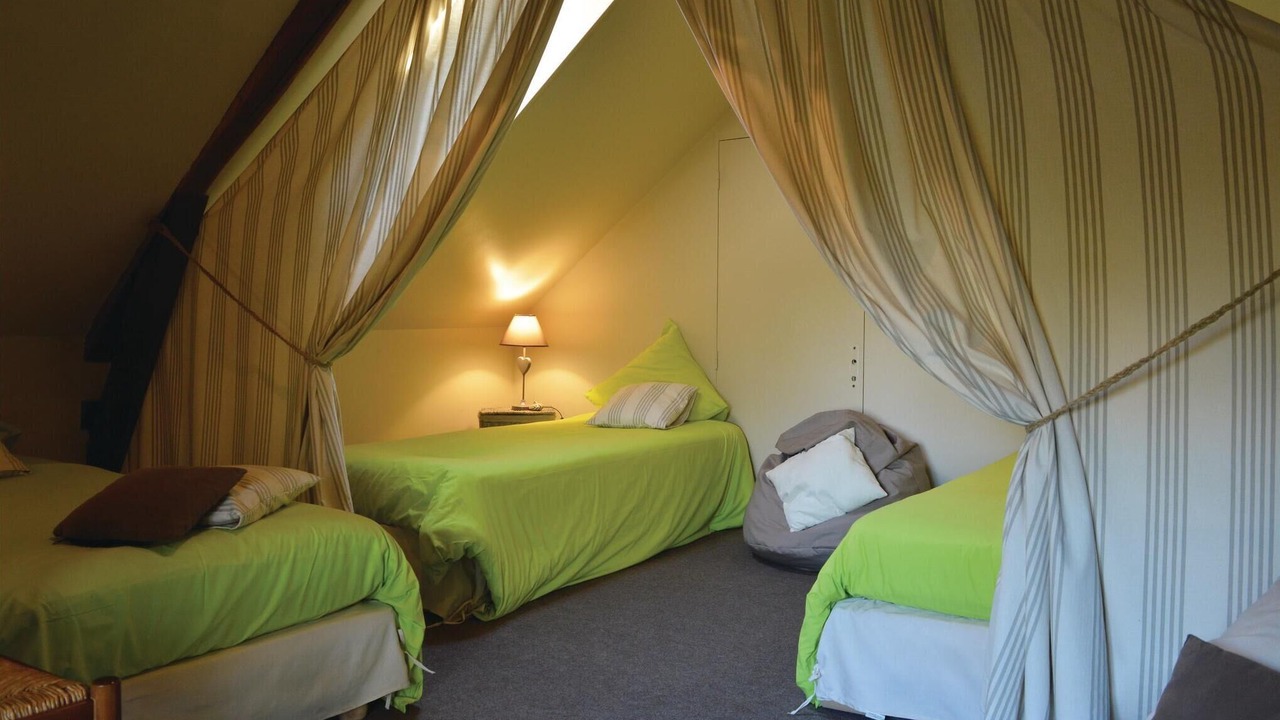 Photo of Others in Romery