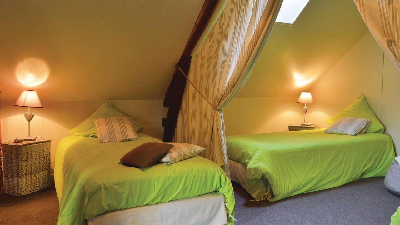 Photo of Others in Romery