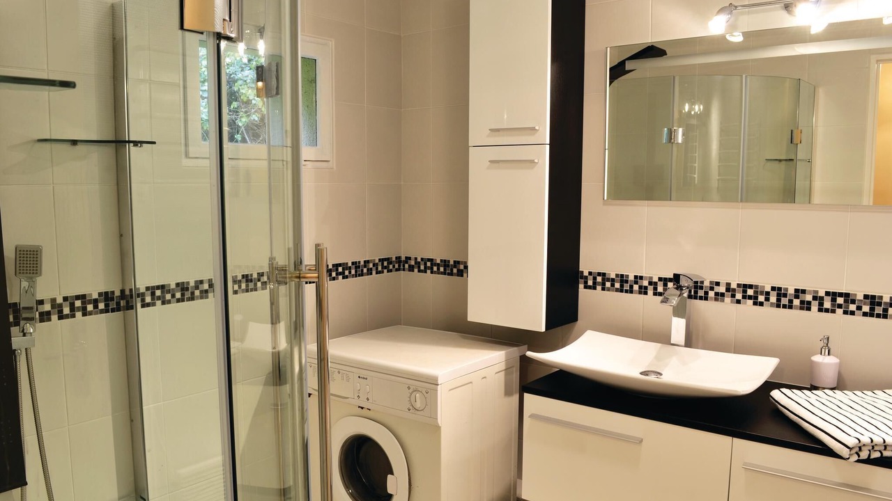 Photo of Bathroom in Romery