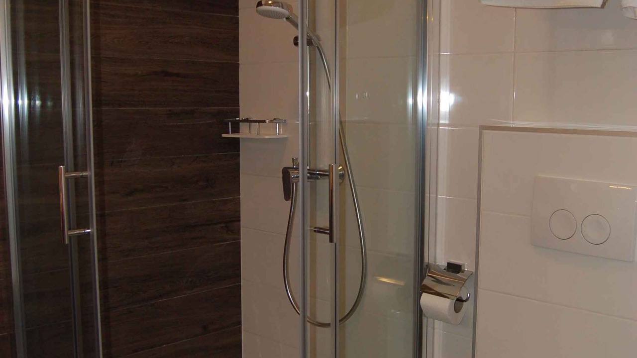 Photo of Bathroom in Verunic