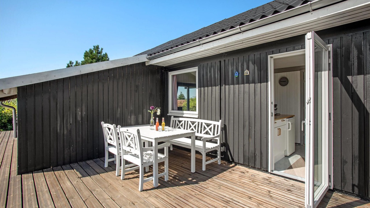 Photo of Others in Vang