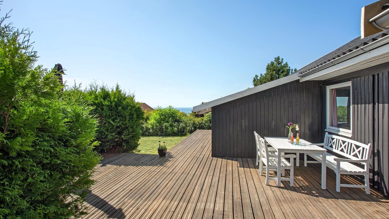 Photo of Others in Vang