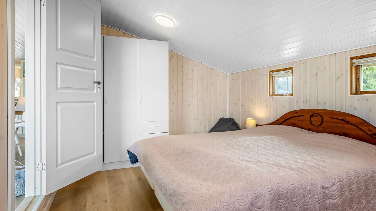 Photo of Others in Vang