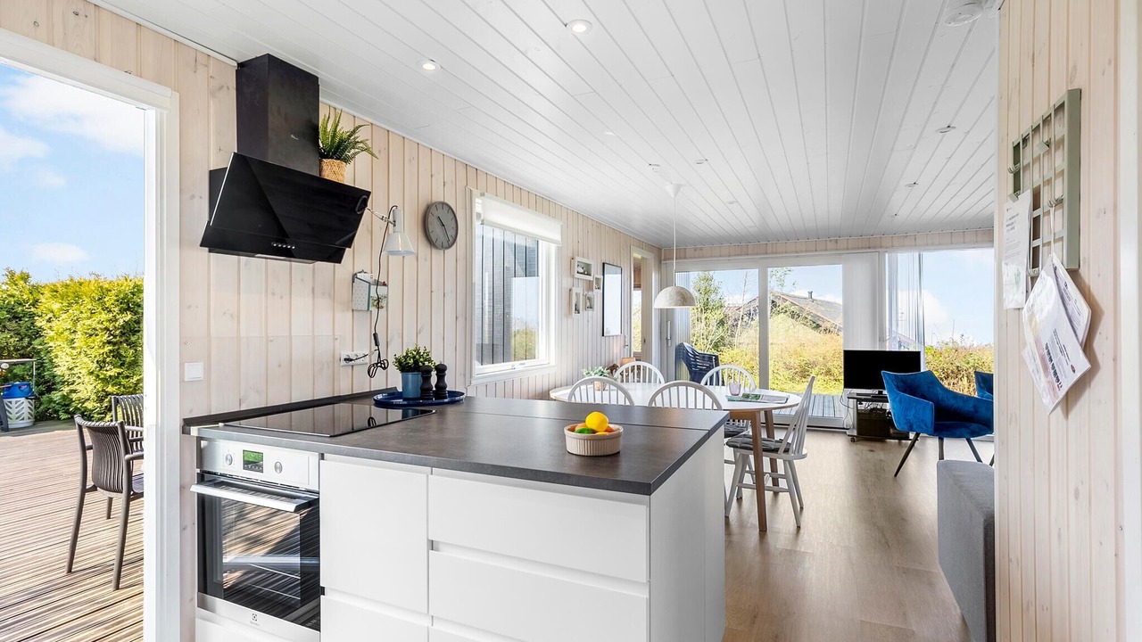 Photo of Others in Vang