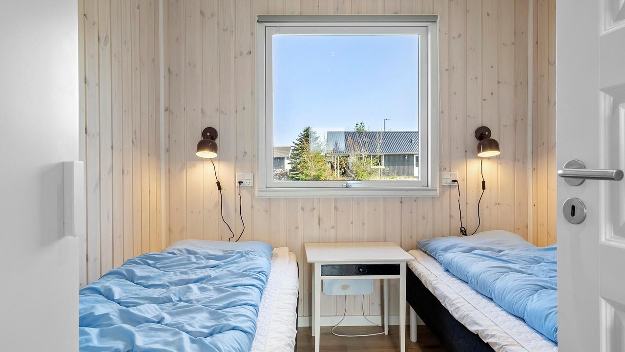 Photo of Others in Vang