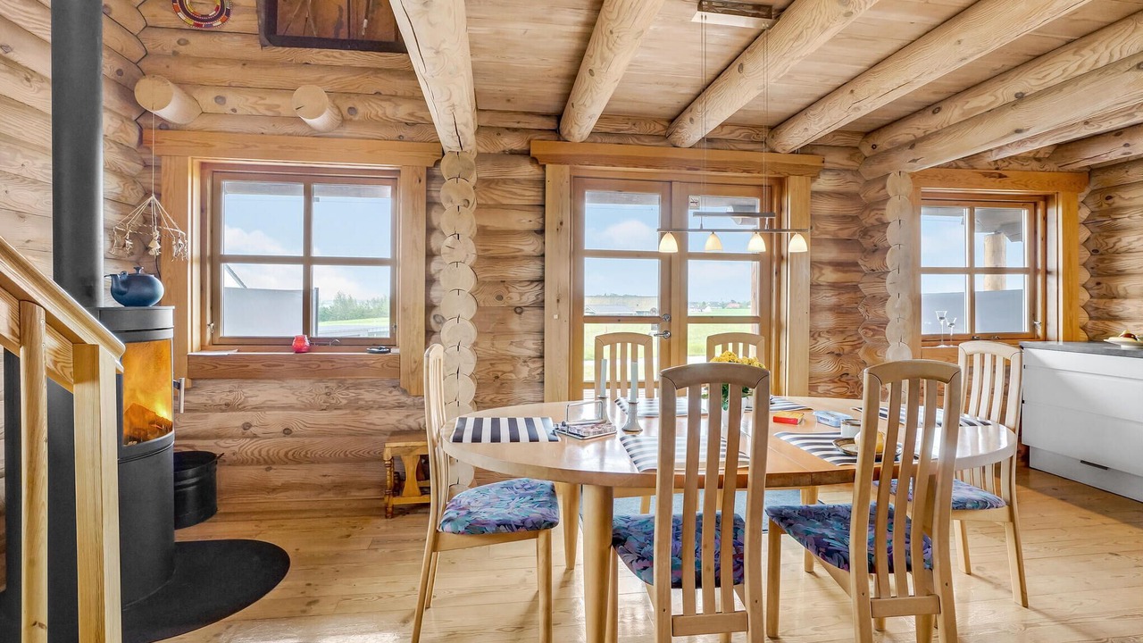 Photo of Bedroom in Fur