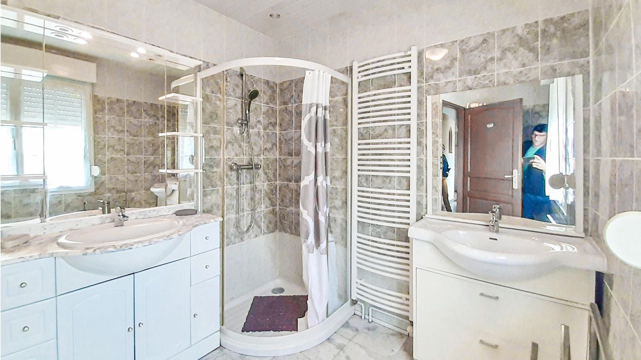 Photo of Bathroom in Bourthes