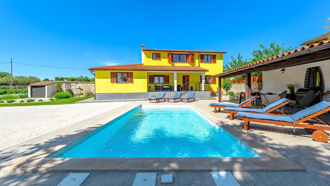 Photo of Outdoor in Galizana