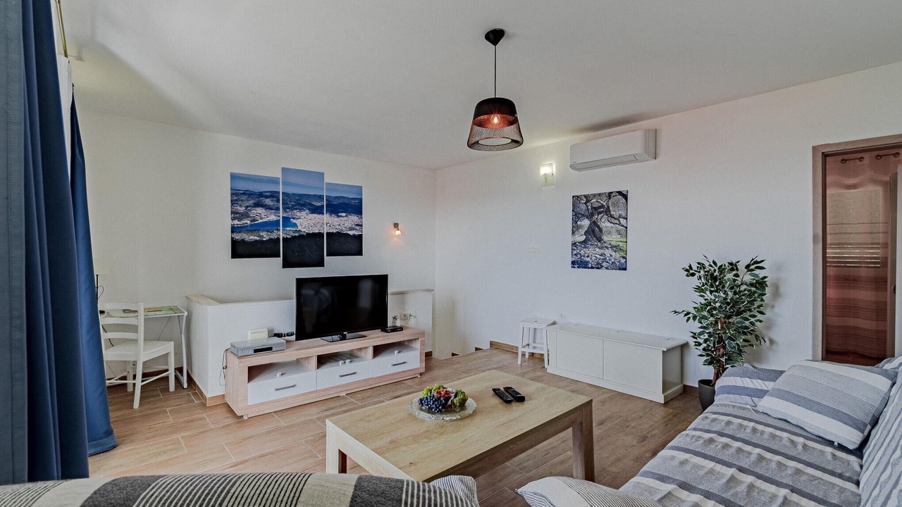 Photo of Bedroom in Potirna