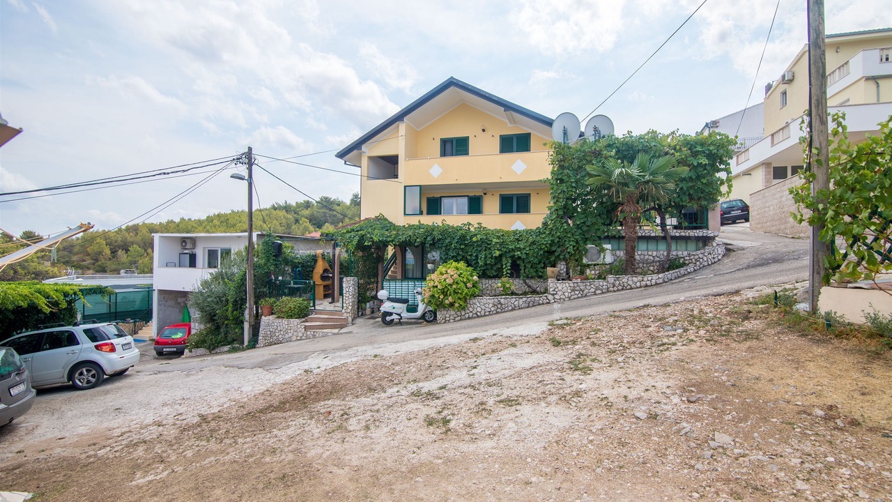 Photo of Outdoor in Slatine