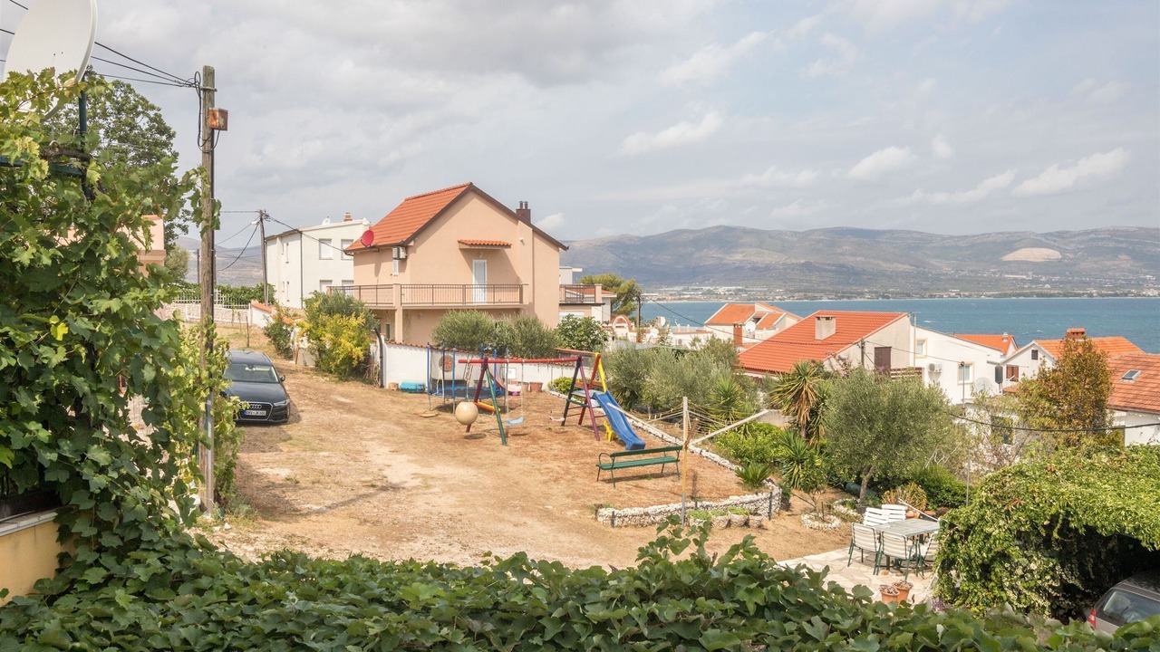 Photo of Outdoor in Slatine