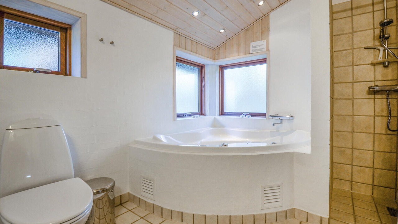 Photo of Bathroom in Øksenmølle