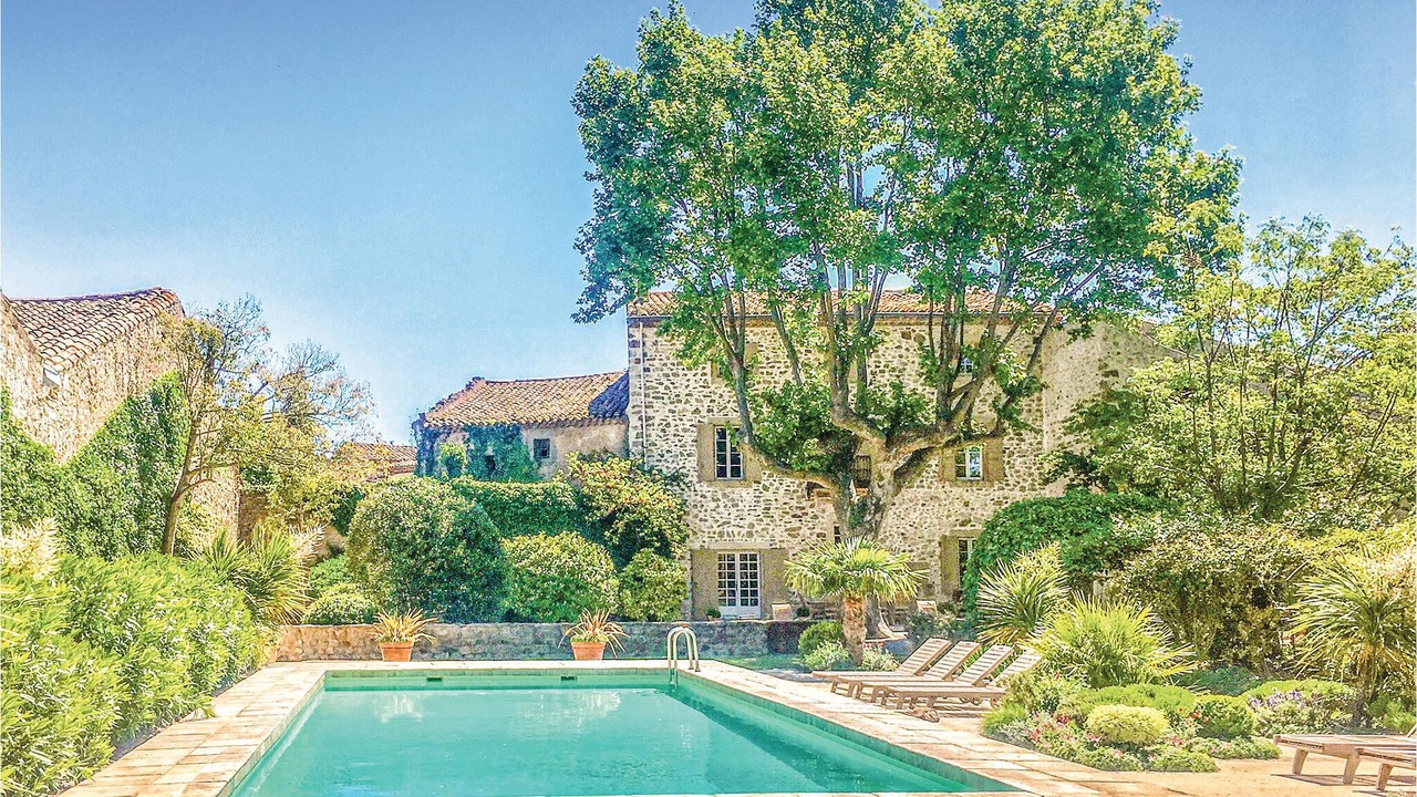 Photo of Outdoor in Thezan-des-Corbieres