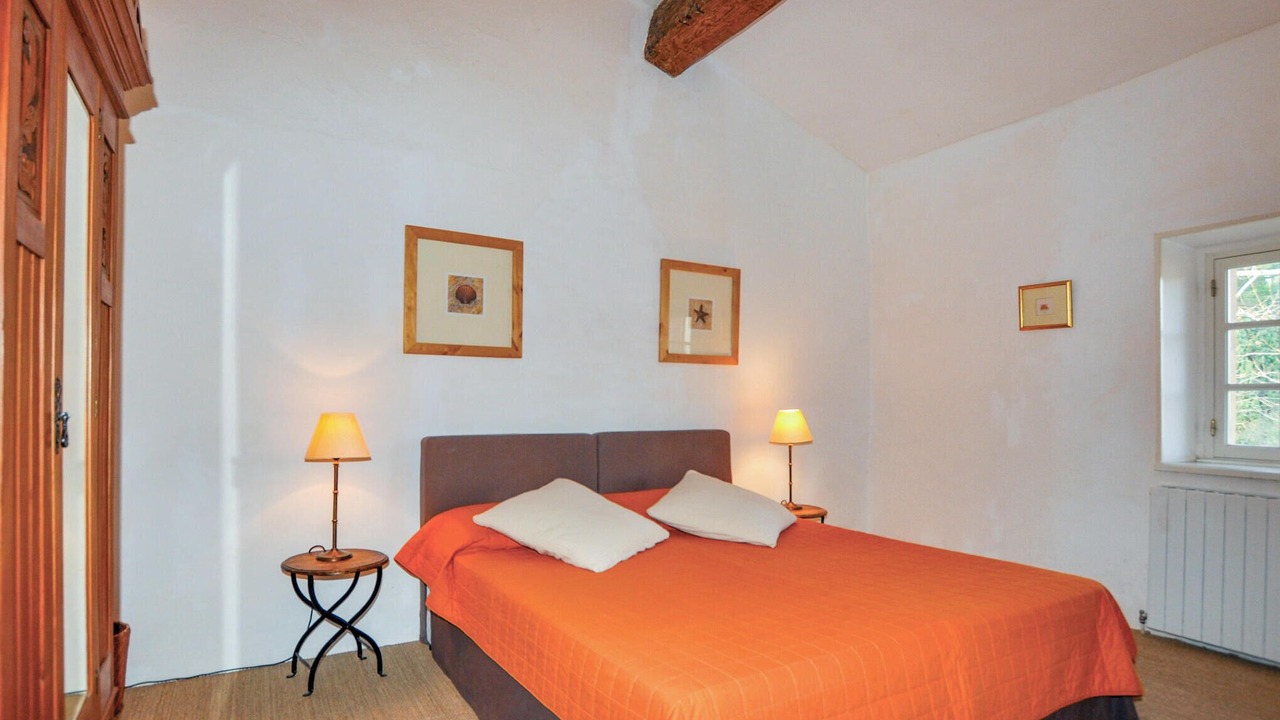 Photo of Others in Thezan-des-Corbieres