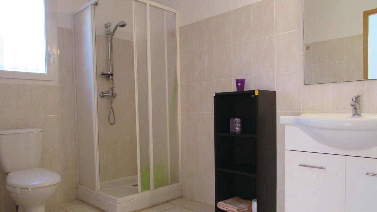 Photo of Bathroom in Prunete