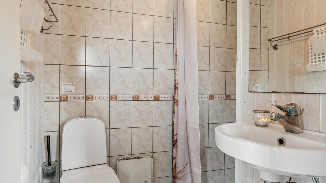 Photo of Bathroom in Spodsbjerg