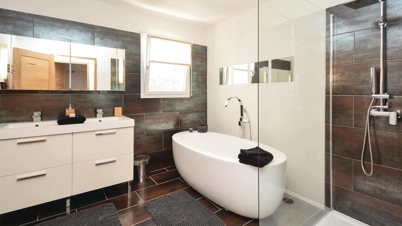 Photo of Bathroom in Saint-Nazaire-de-Ladarez