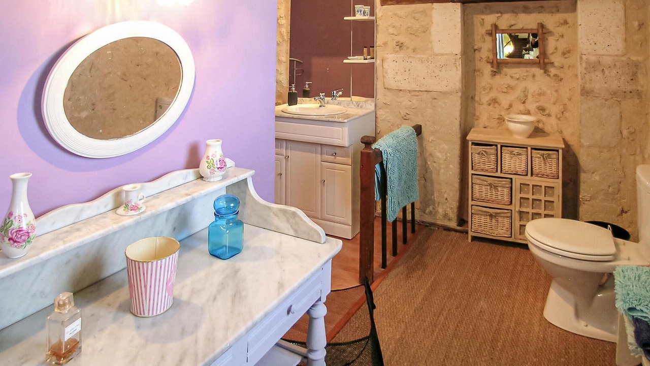 Photo of Bathroom in Juignac