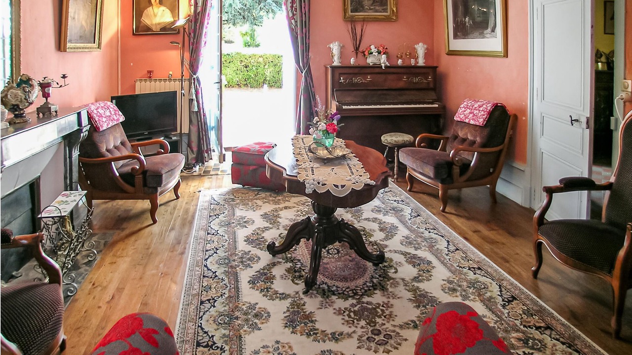 Photo of Bedroom in Juignac