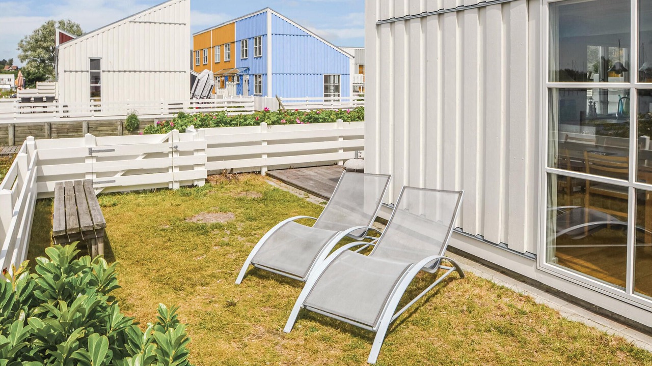 Photo of Others in Øer Strand