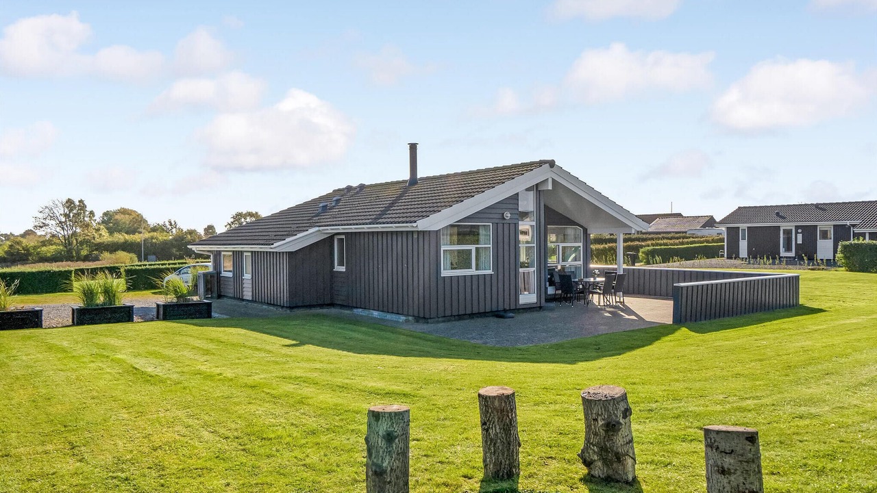 Photo of Outdoor in Flovt Strand