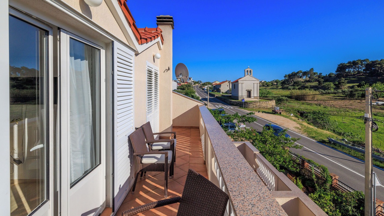 Photo of Patio Balcony in Mundanije