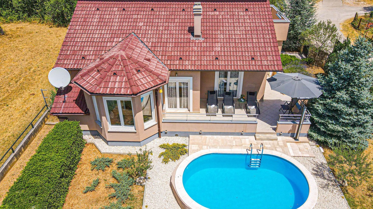 Photo of Outdoor in Drnis
