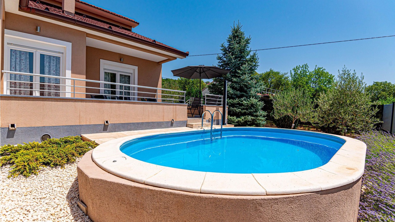 Photo of Outdoor in Drnis