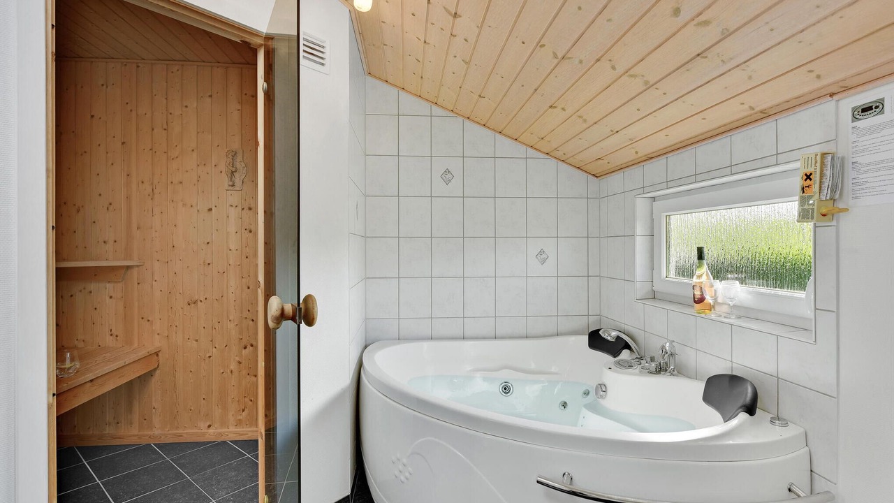 Photo of Bathroom in Skaven Strand