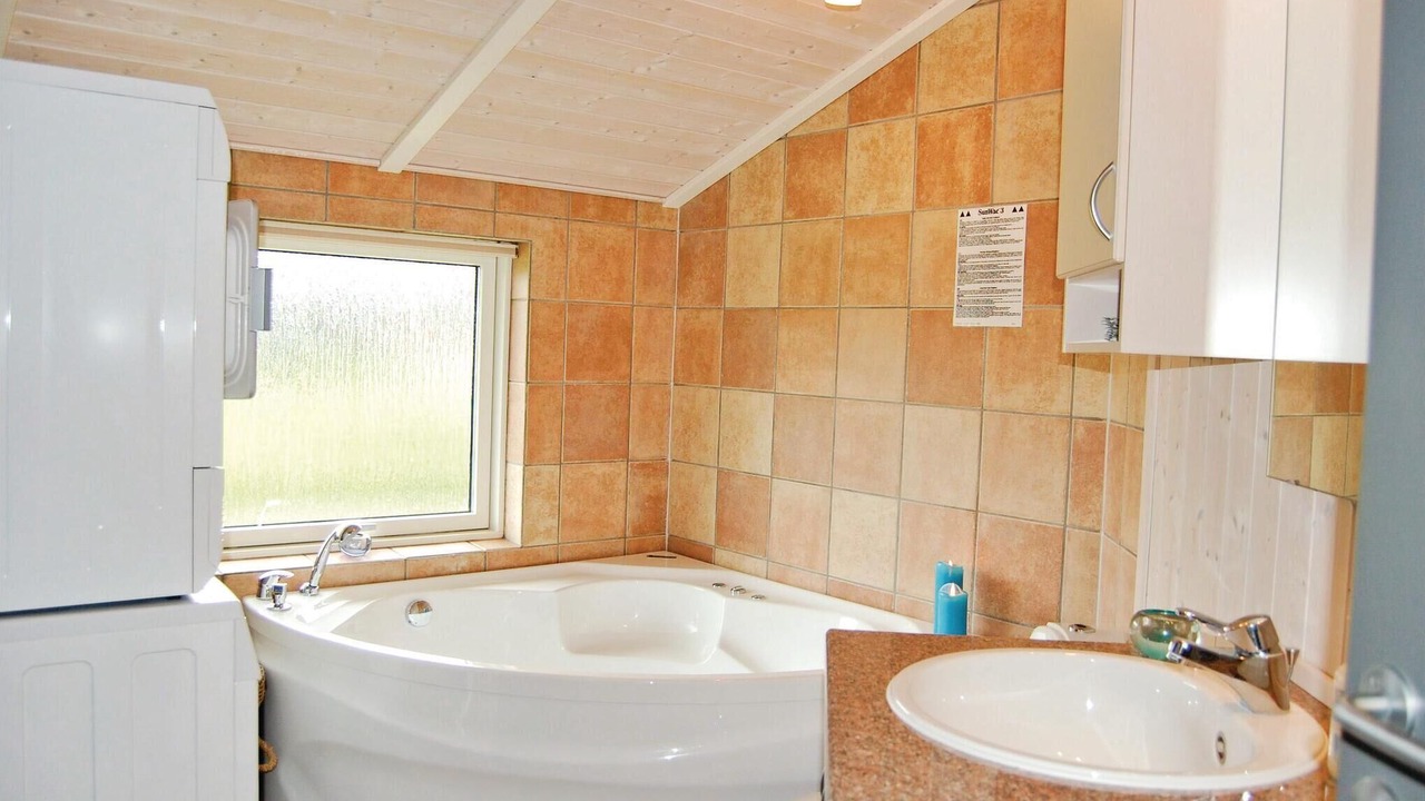 Photo of Bathroom in Pøt Strandby