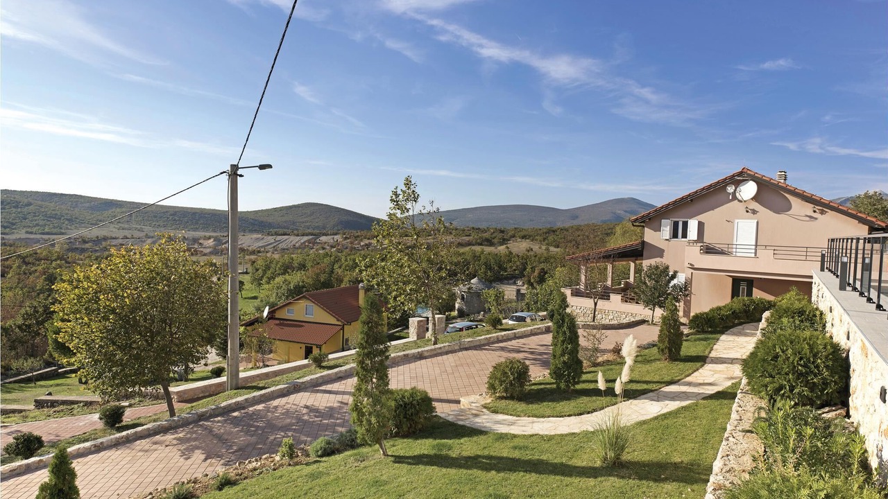 Photo of Others in Kijevo