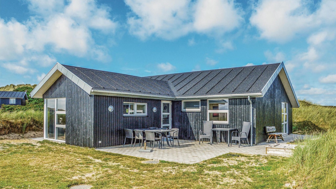 Photo of Outdoor in Houvig Strand