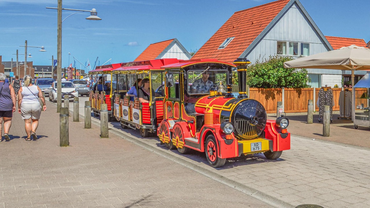 Photo of Others in Houvig Strand