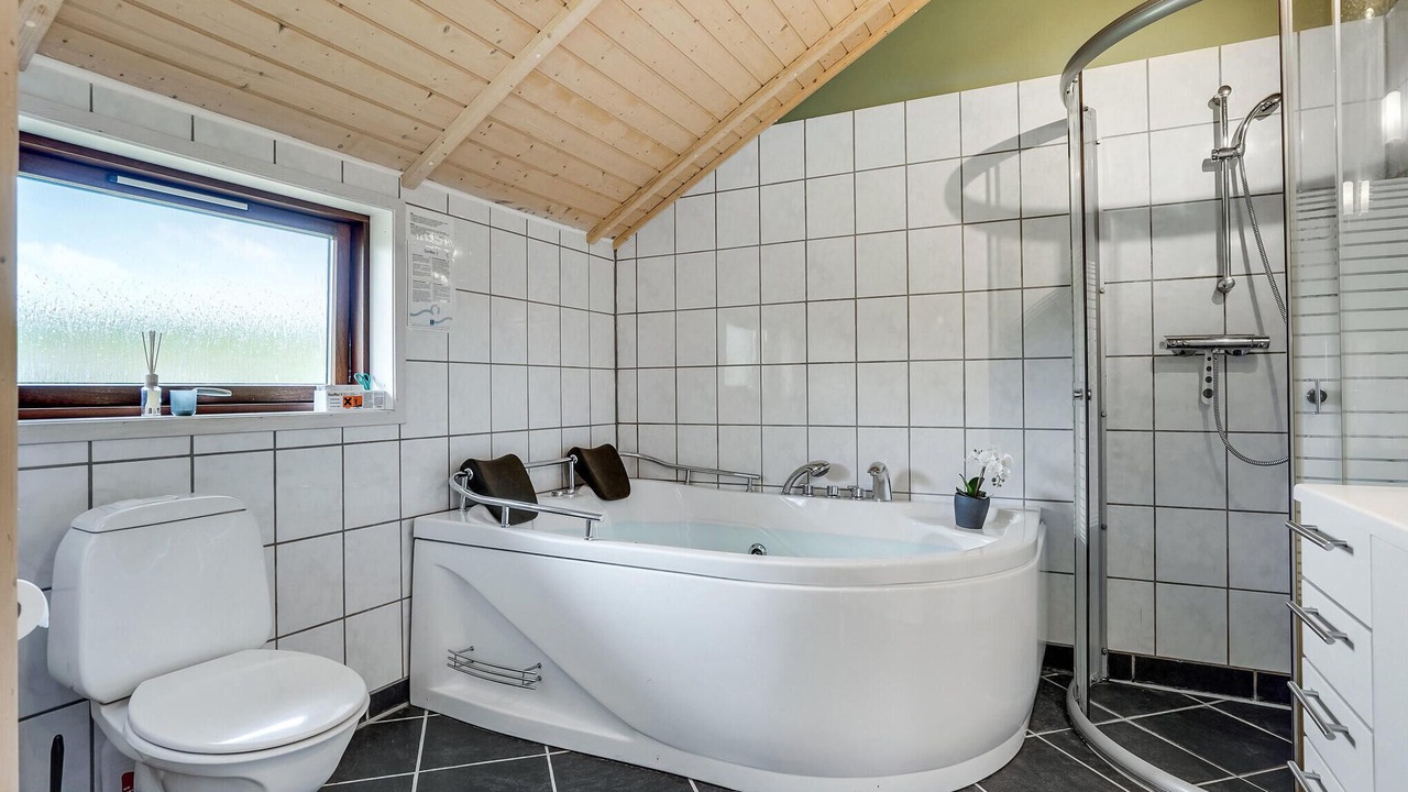 Photo of Bathroom in Fjellerup