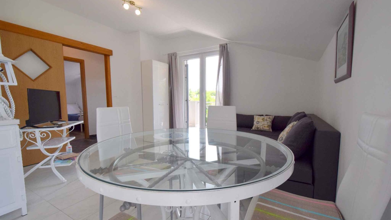 Photo of Livingroom in Gabonjin