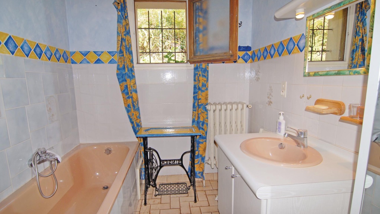 Photo of Bathroom in Senechas