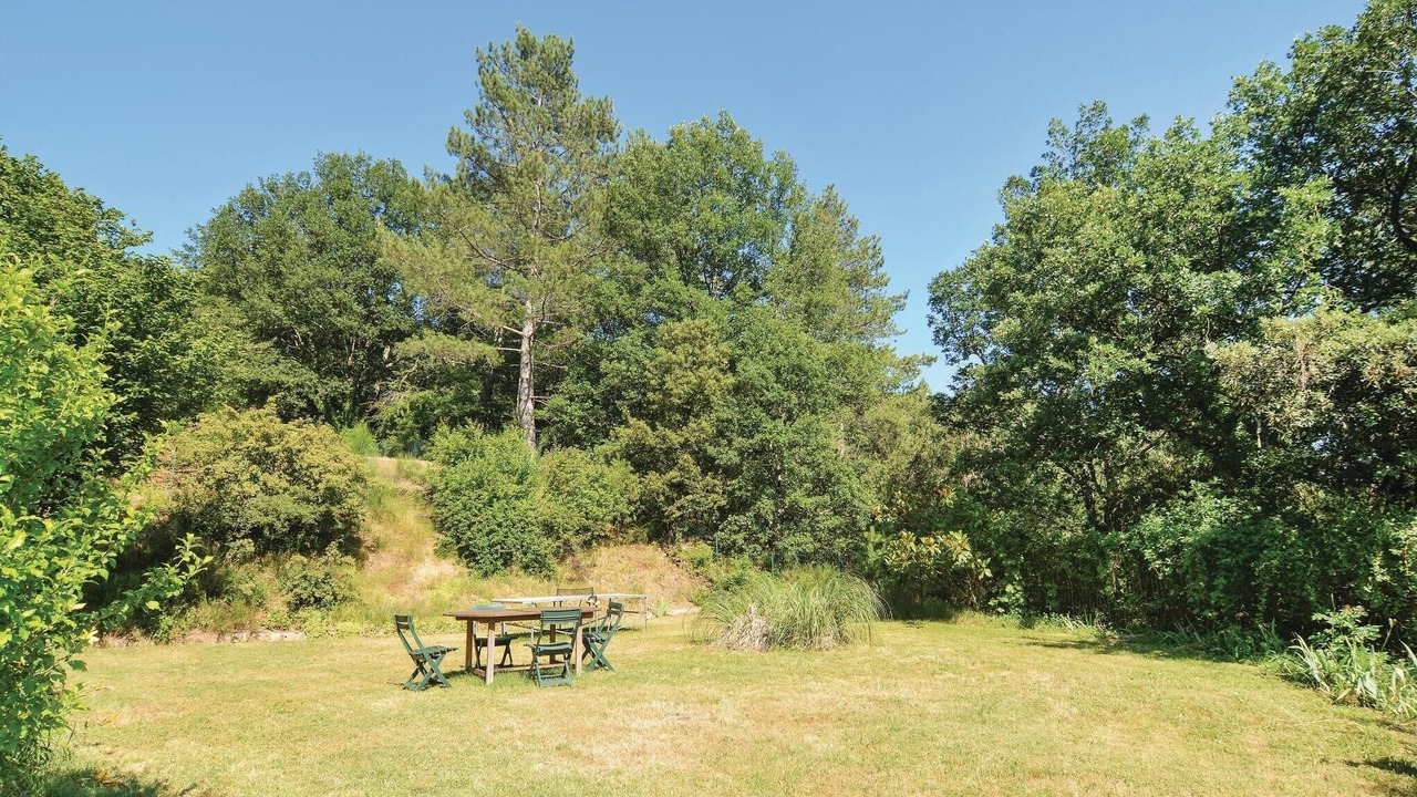 Photo of Others in Senechas