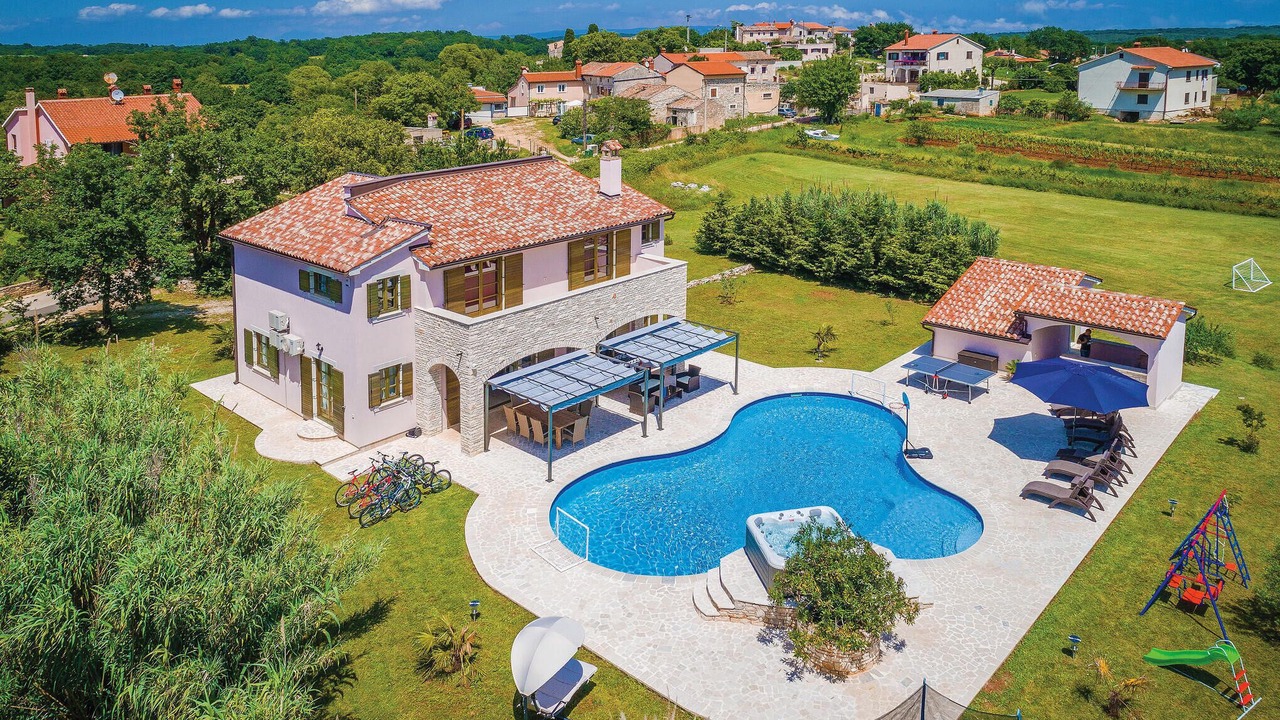 Photo of Outdoor in Valtura