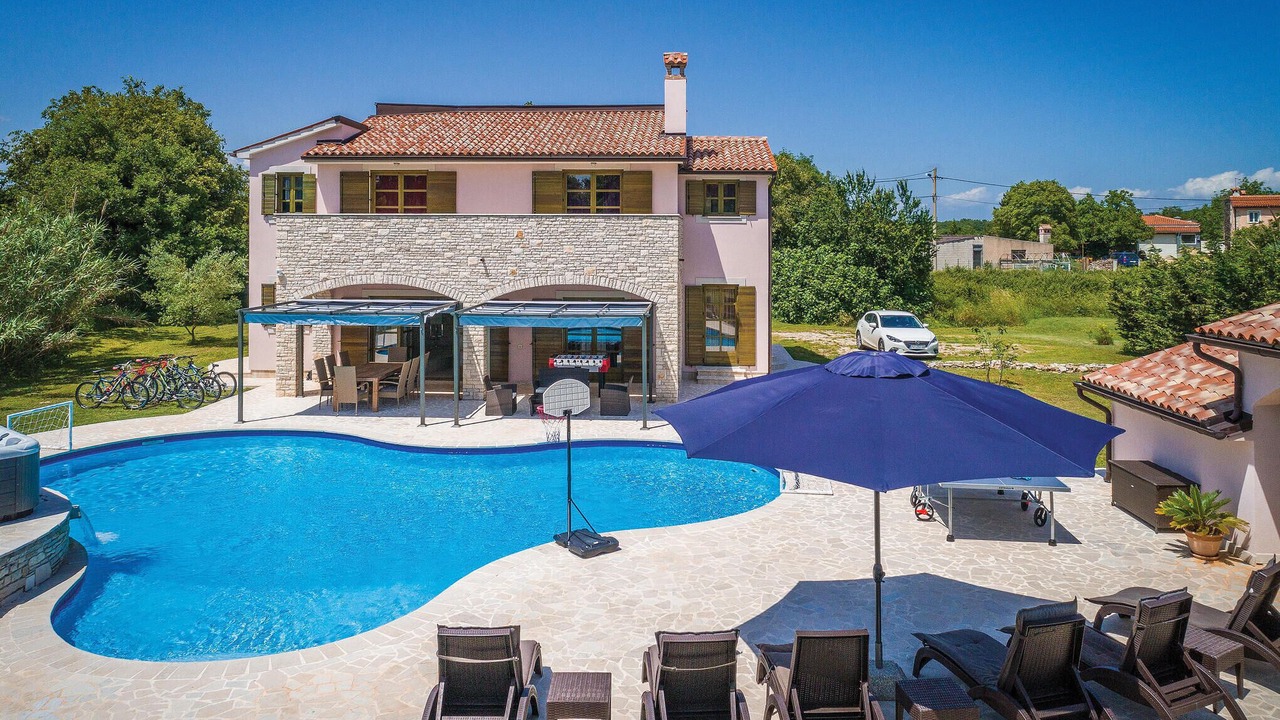 Photo of Outdoor in Valtura