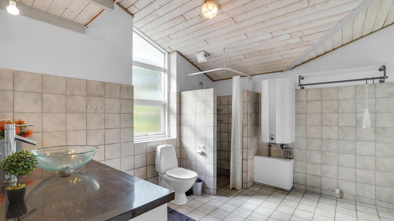 Photo of Bathroom in Vestervig