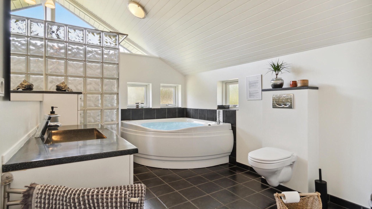 Photo of Bathroom in Blavand Strand